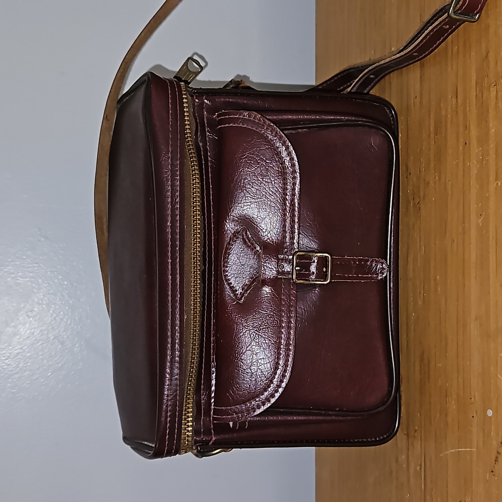 Vintage Vinyl Camera Bag Burgundy